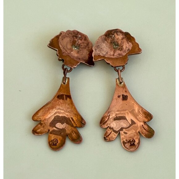 Vintage 80s Navajo Dangle Earrings Fan Shaped 925 Copper Gilt Running Bear - Picture 10 of 14